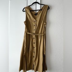 Pleated dress. Rich camel color. Linen blend.